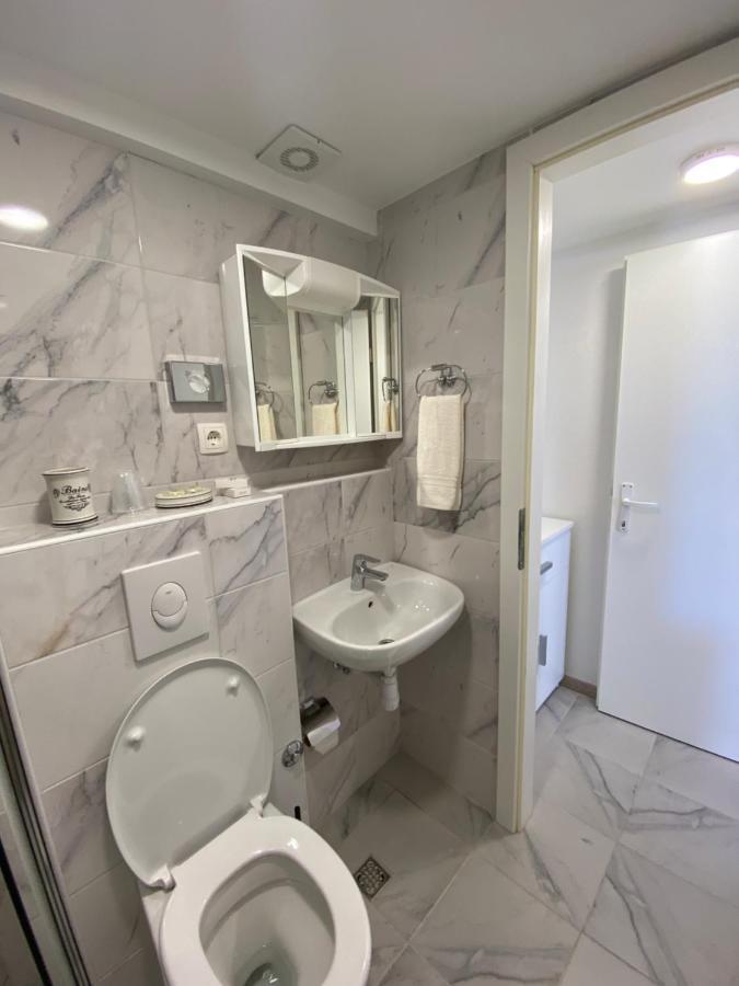 Villa Leo Beach Studio Podgora Buitenkant foto